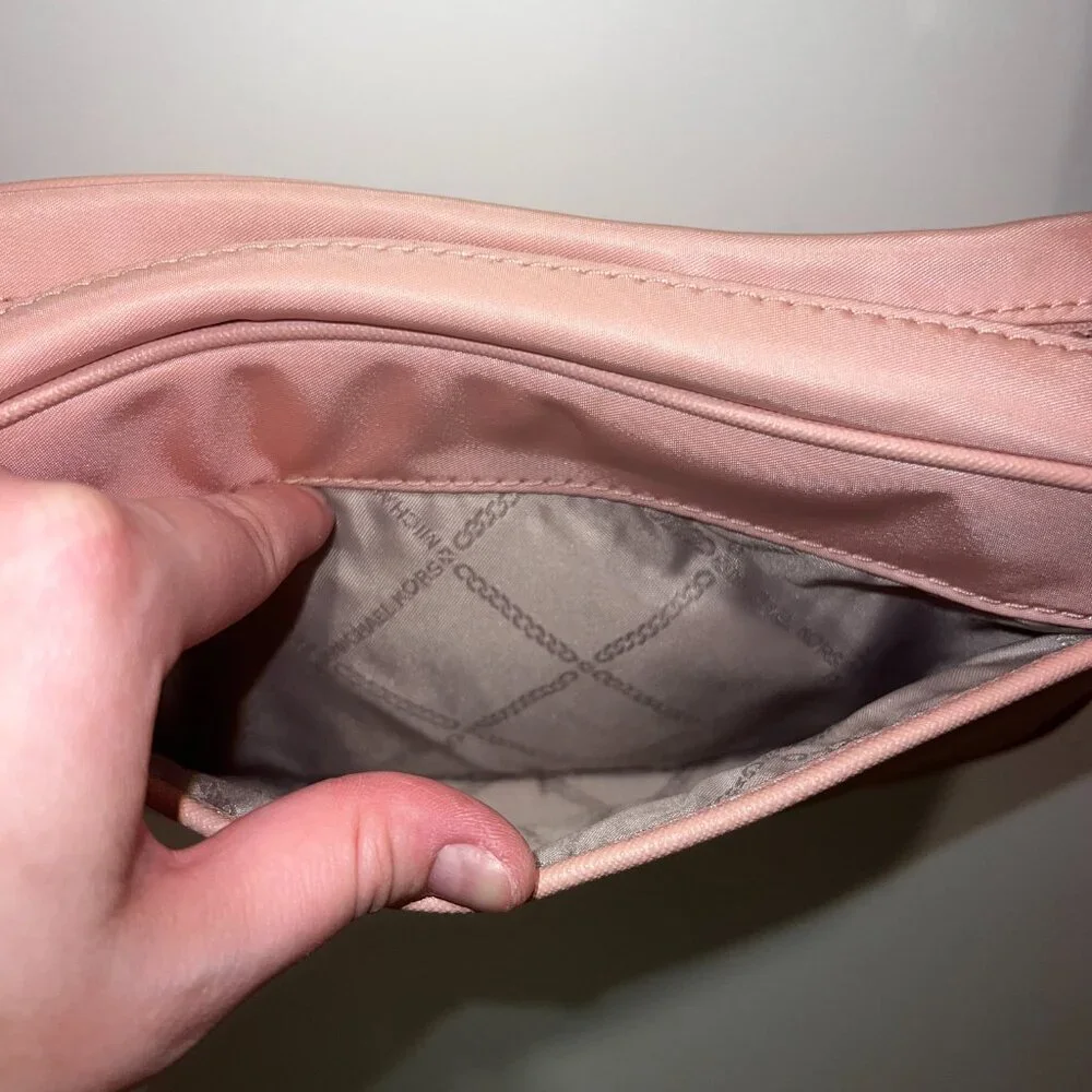 Michael Kors Jet Set Charm Nylon Large Crossbody Purse in Powder Blush Pink - Picture 5 of 10